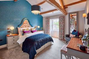 Photo 33- click for photo gallery